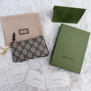 Gucci Beige and Dark Brown GG Supreme Key Pouch